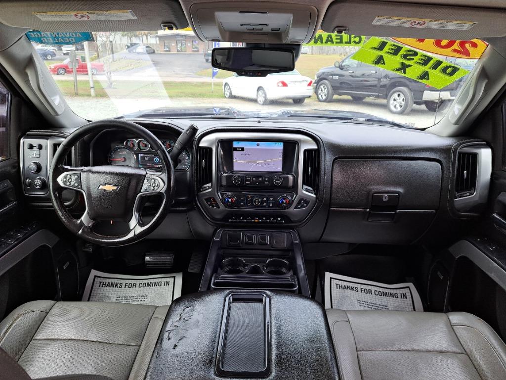 2015 Chevrolet Silverado 2500HD LTZ photo 9