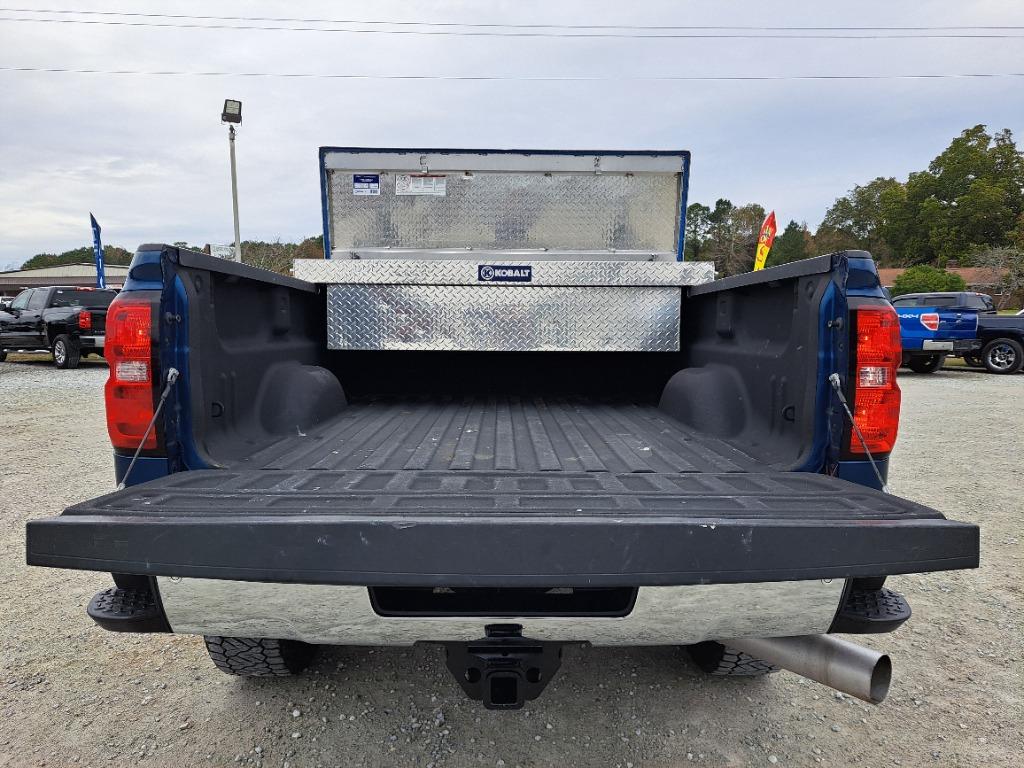 2015 Chevrolet Silverado 2500HD LTZ photo 18