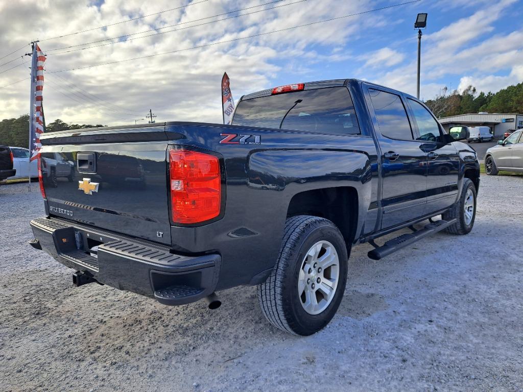 2018 Chevrolet Silverado 1500 LT Z71 photo 3