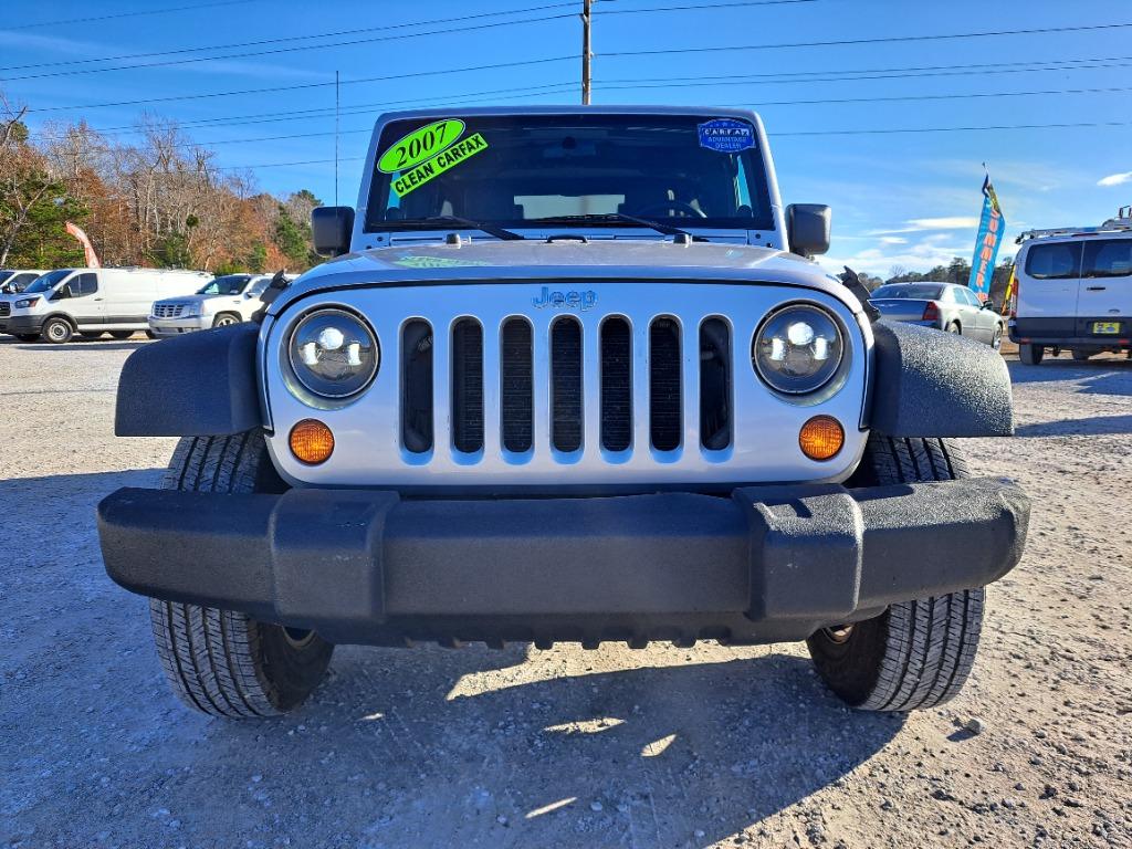 2007 Jeep Wrangler Unlimited X photo 2