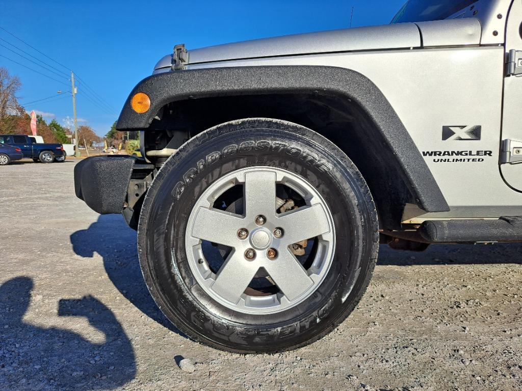 2007 Jeep Wrangler Unlimited X photo 16