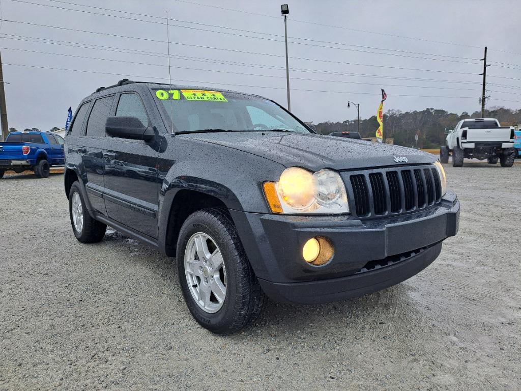 2007 Jeep Grand Cherokee Laredo photo 2