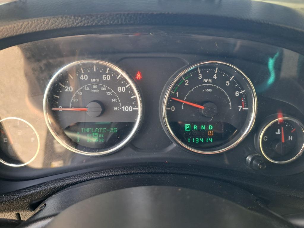 2014 Jeep Wrangler Unlimited Sahara - Photo 16