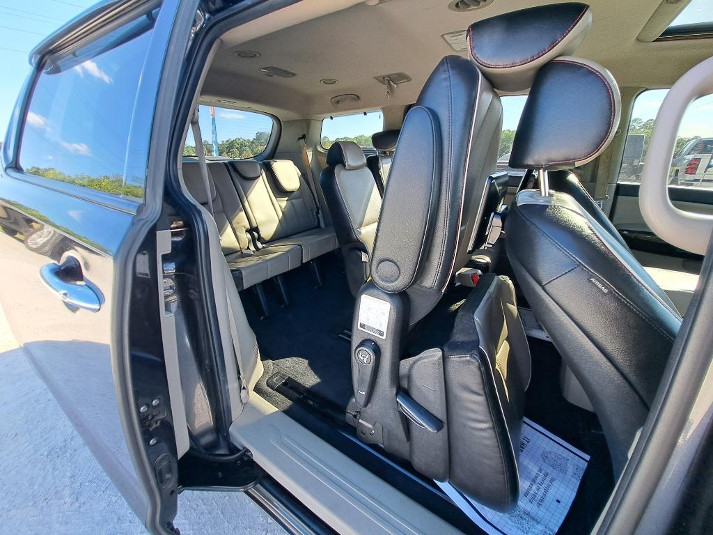 2020 Kia Sedona SX - Photo 14