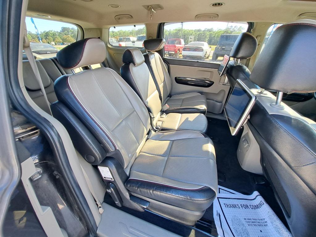 2020 Kia Sedona SX - Photo 7