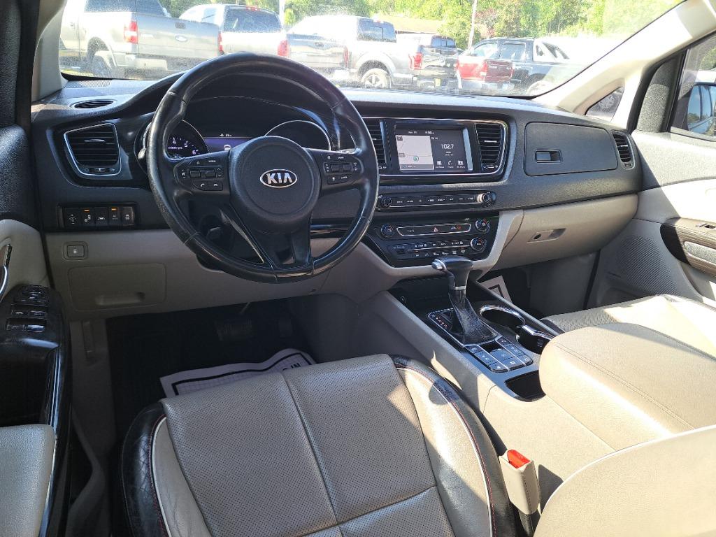 2020 Kia Sedona SX - Photo 13